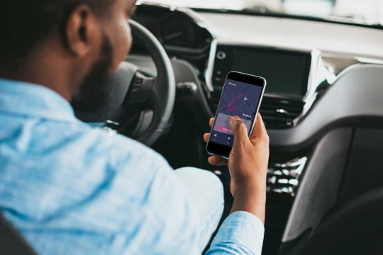 10 aplicaciones gratuita para encontrar estaciones de recarga para coches eléctricos