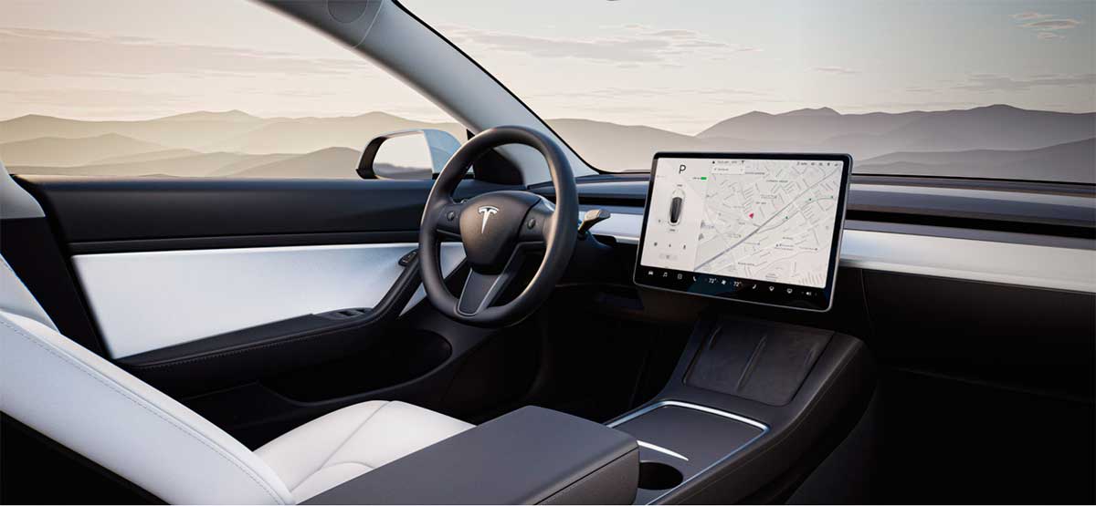 piloto automatico interior tesla Conducción Automatizada, el futuro del piloto automático tesla interior coche