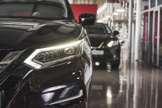 Conoce los faros de xenón y led para el coche