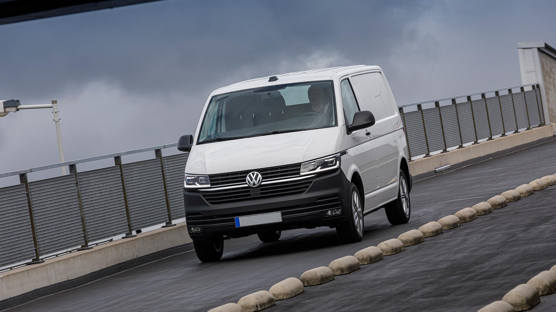 Renting Volkswagen Transporter Furgoneta Industrial