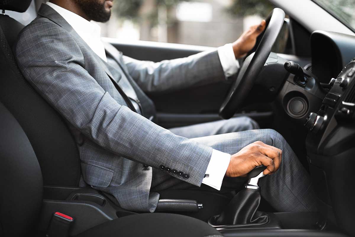 ¿Cómo cambiar correctamente de marcha en el coche??
