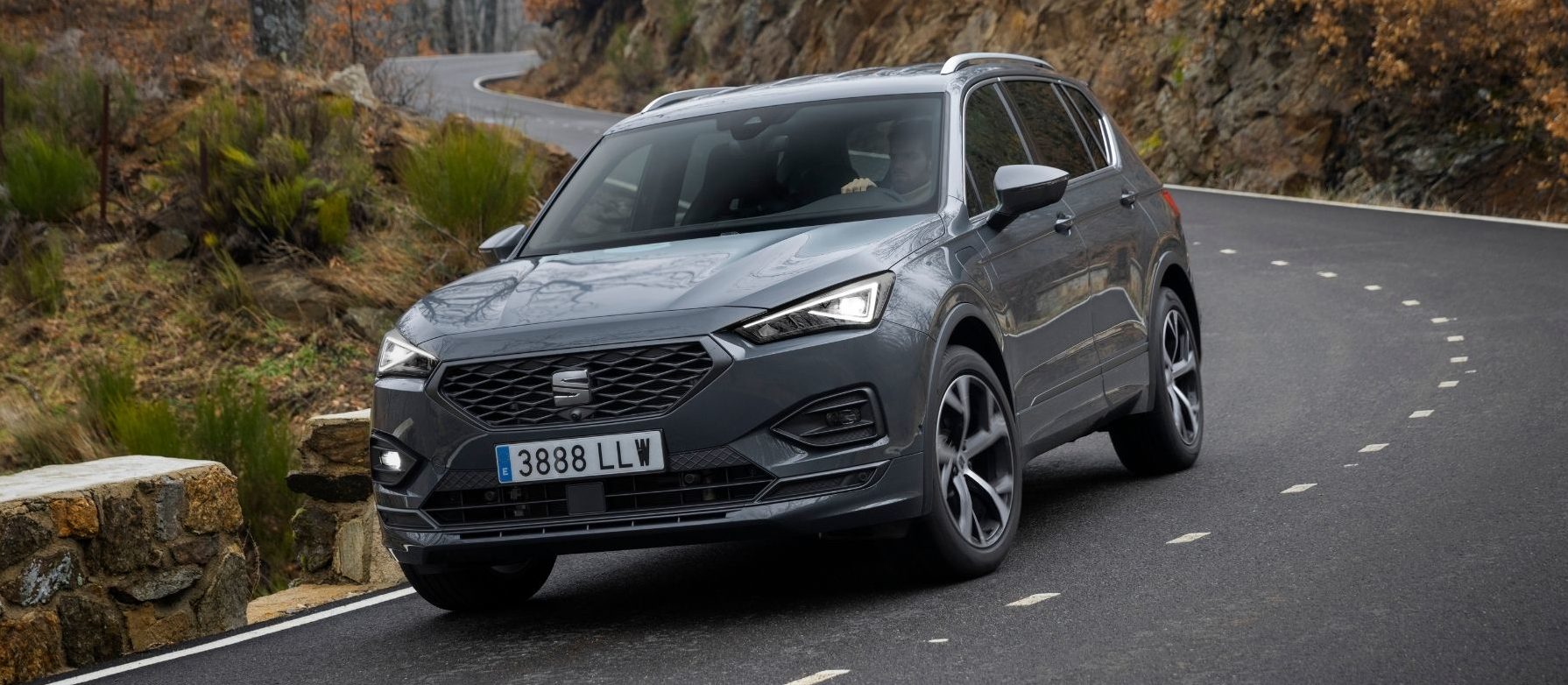 Renting Seat Tarraco SUV Renting Finders