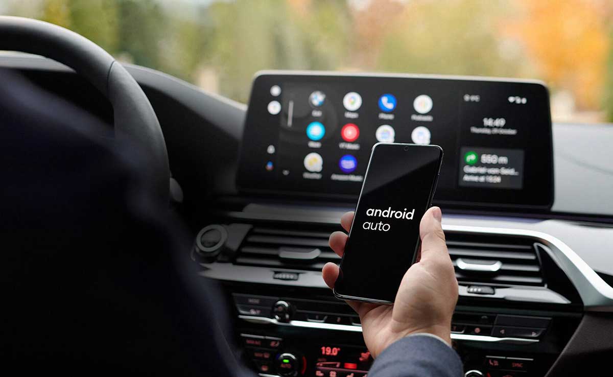 ¿No tienes Android Auto en tu coche? Te traemos la solución