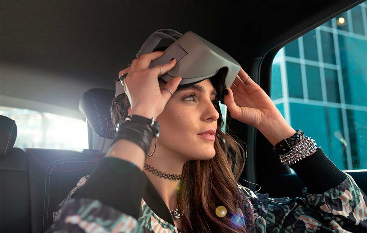 holoride realidad virtual coche audi Holoride: así es la tecnología de realidad virtual en el asiento trasero