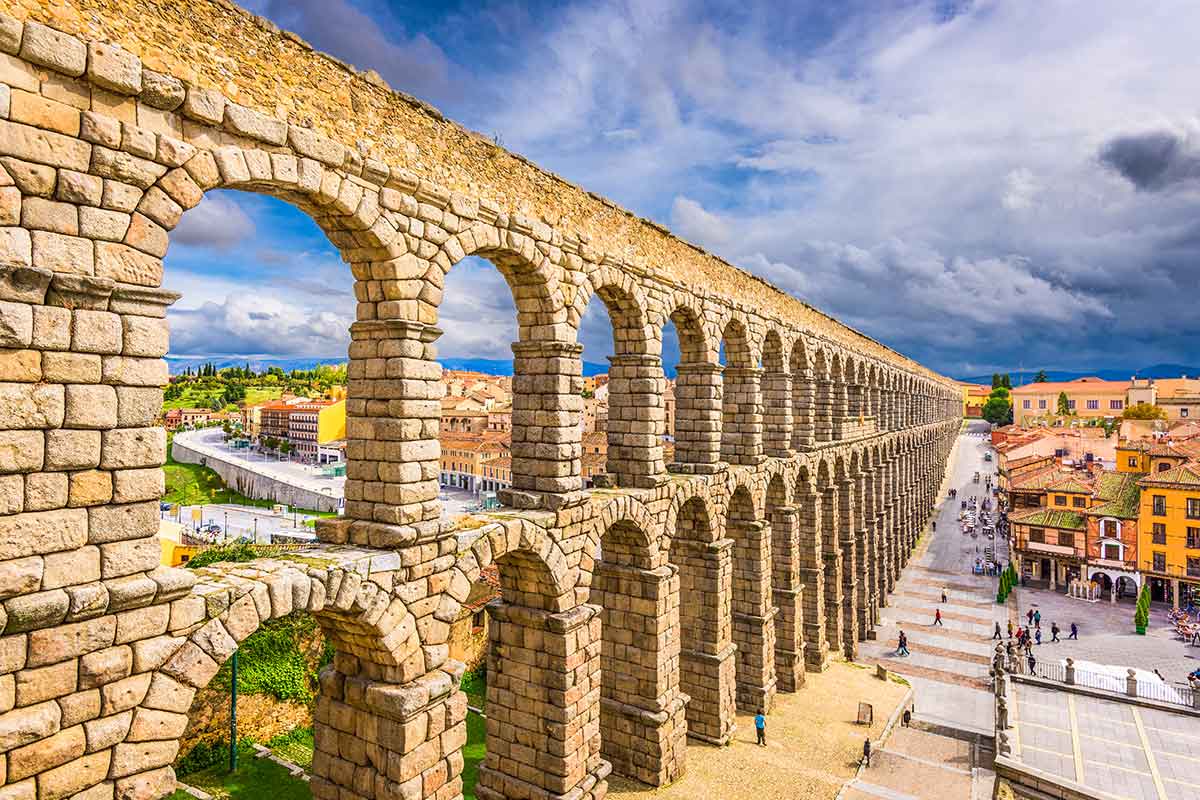 acueducto segovia ruta coche Ruta en coche a Segovia, a una hora de Madrid