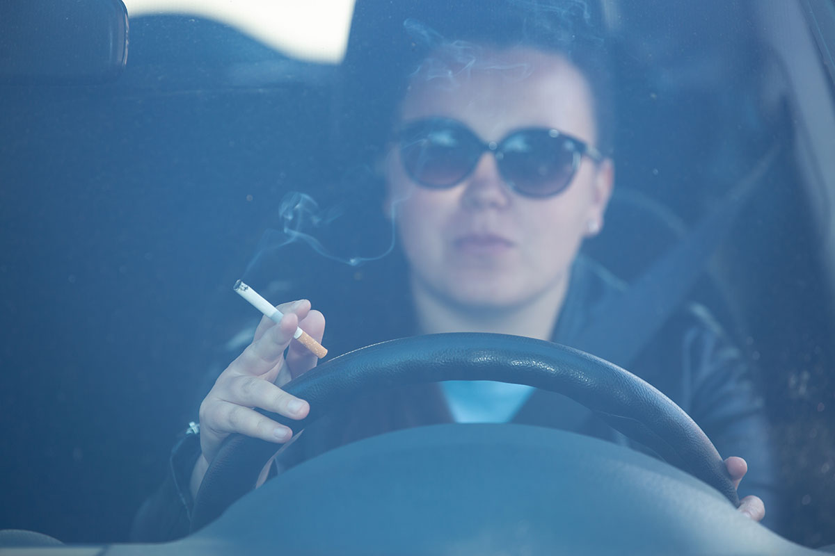como eliminar olor a tabaco coche 7 trucos para eliminar el olor a tabaco del coche