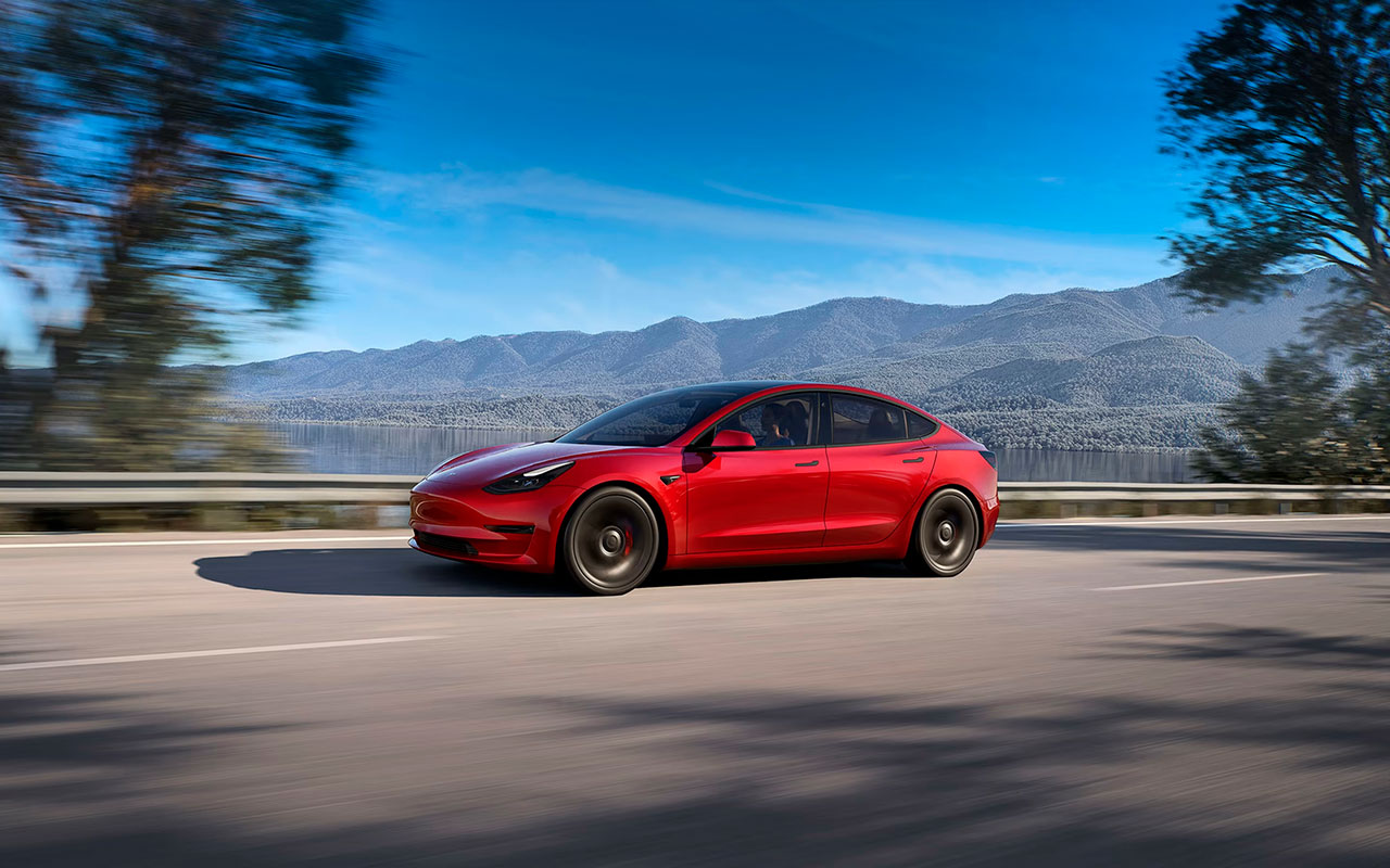 Renting Tesla Model 3 Performance Sin Entrada