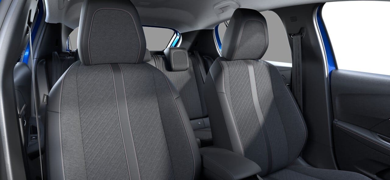 Renting New Peugeot 208 Allure Compacto Manual Restyling Asientos