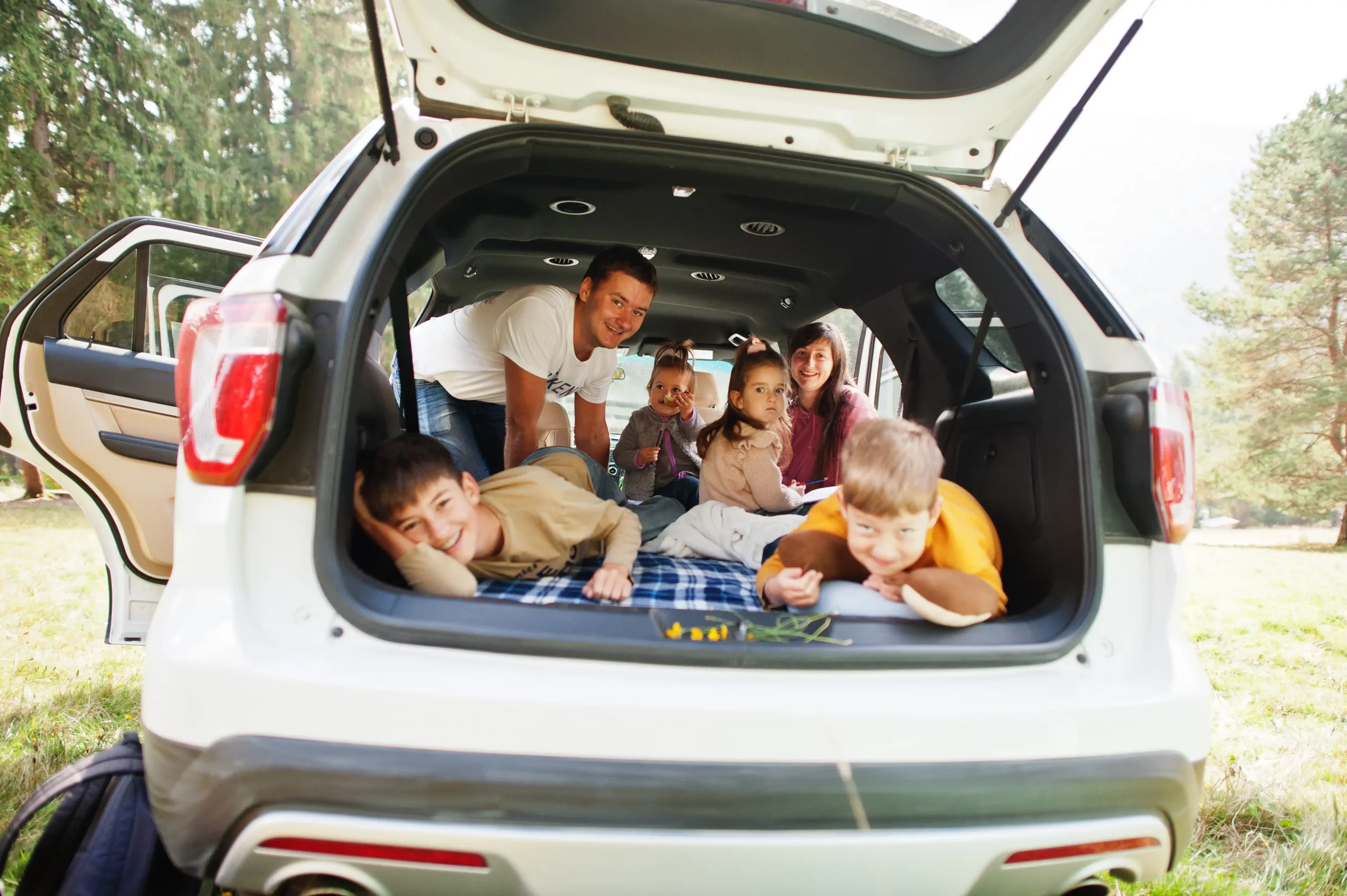 4 mejores coches renting familias numerosas scaled Mejores coches de renting para familias numerosas