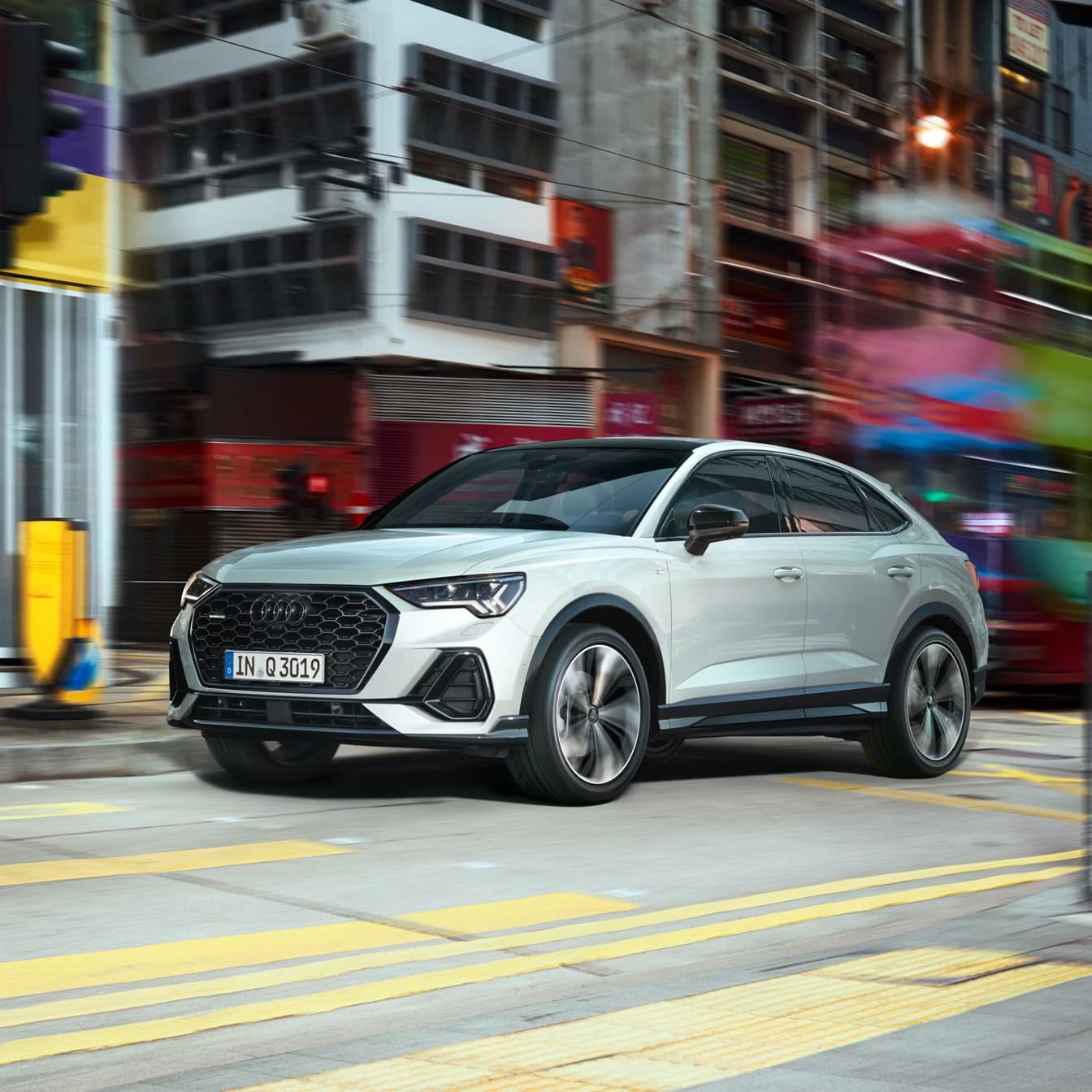 Renting Audi Q3 Sportback Advanced 35 TDI 110kW (150CV) S tronic Sin Entrada