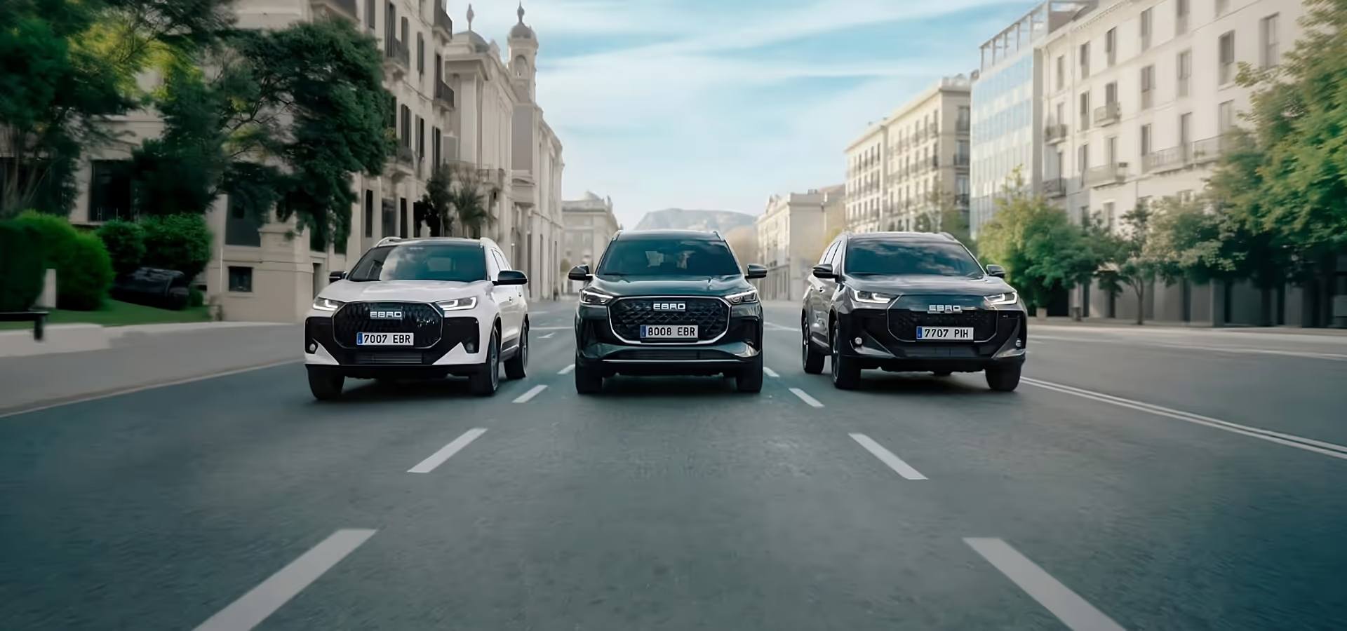 Renting Ebro S400 1.5 DHE HEV Excellence CVT Sin Entrada