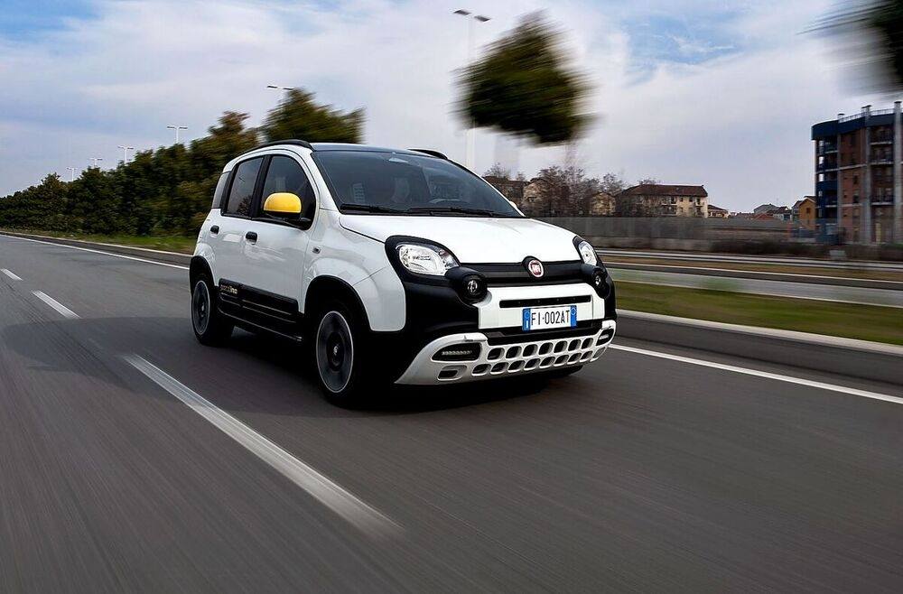 Renting Fiat Panda B-SUV Renting Finders