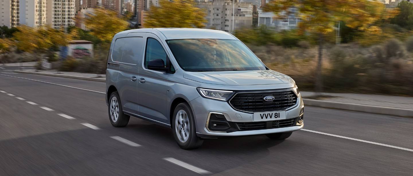 Renting Ford TRANSIT CONNECT VAN 1.5 PHEV Trend L2 Sin Entrada