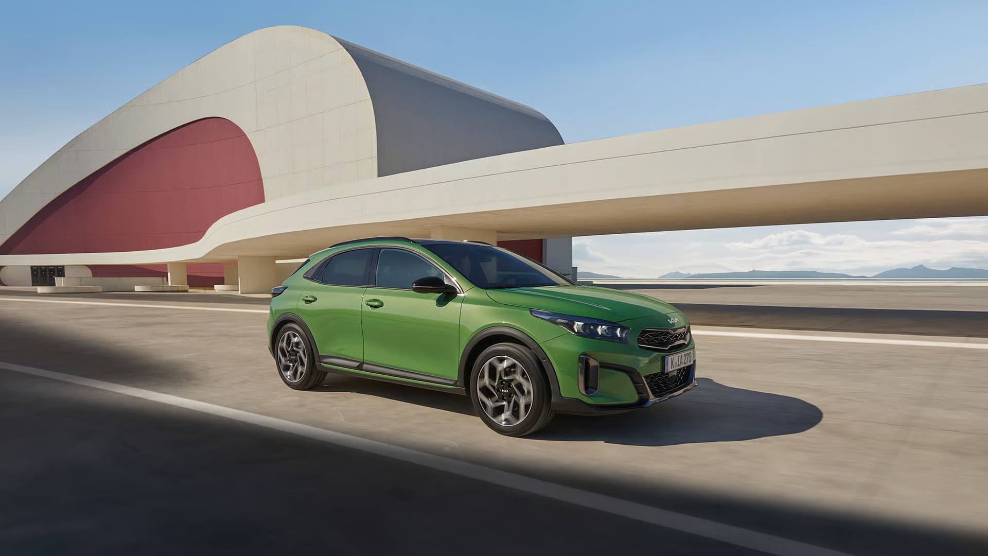Renting Kia XCeed 1.0 T-GDi Drive 88kW (120CV) Sin Entrada