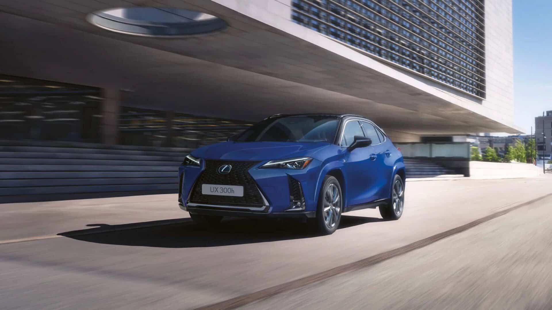Renting Lexus UX 300h UX + Sin Entrada
