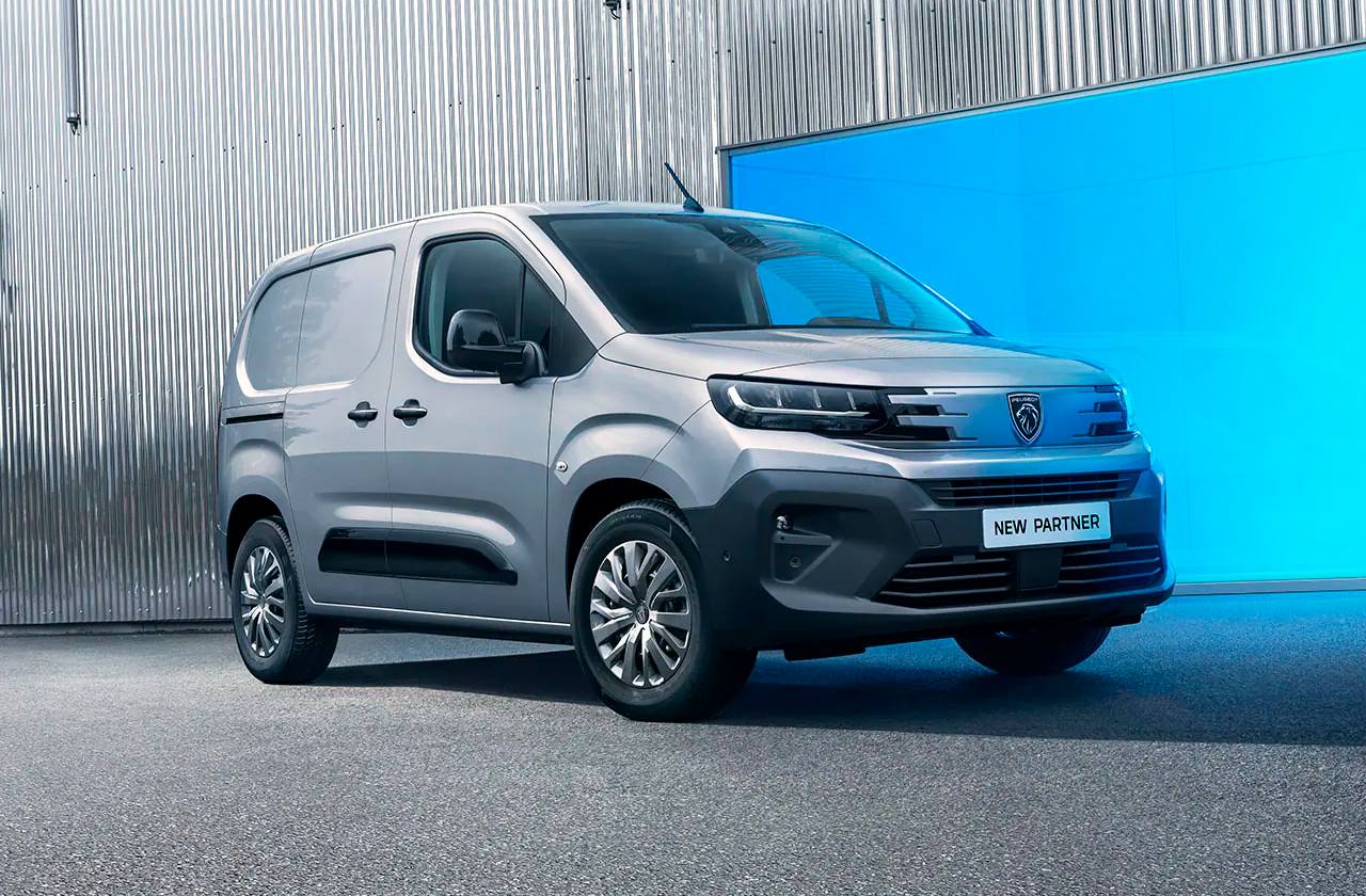 Renting Peugeot Partner Premium Standard 600kg BlueHDi 73kW Sin Entrada