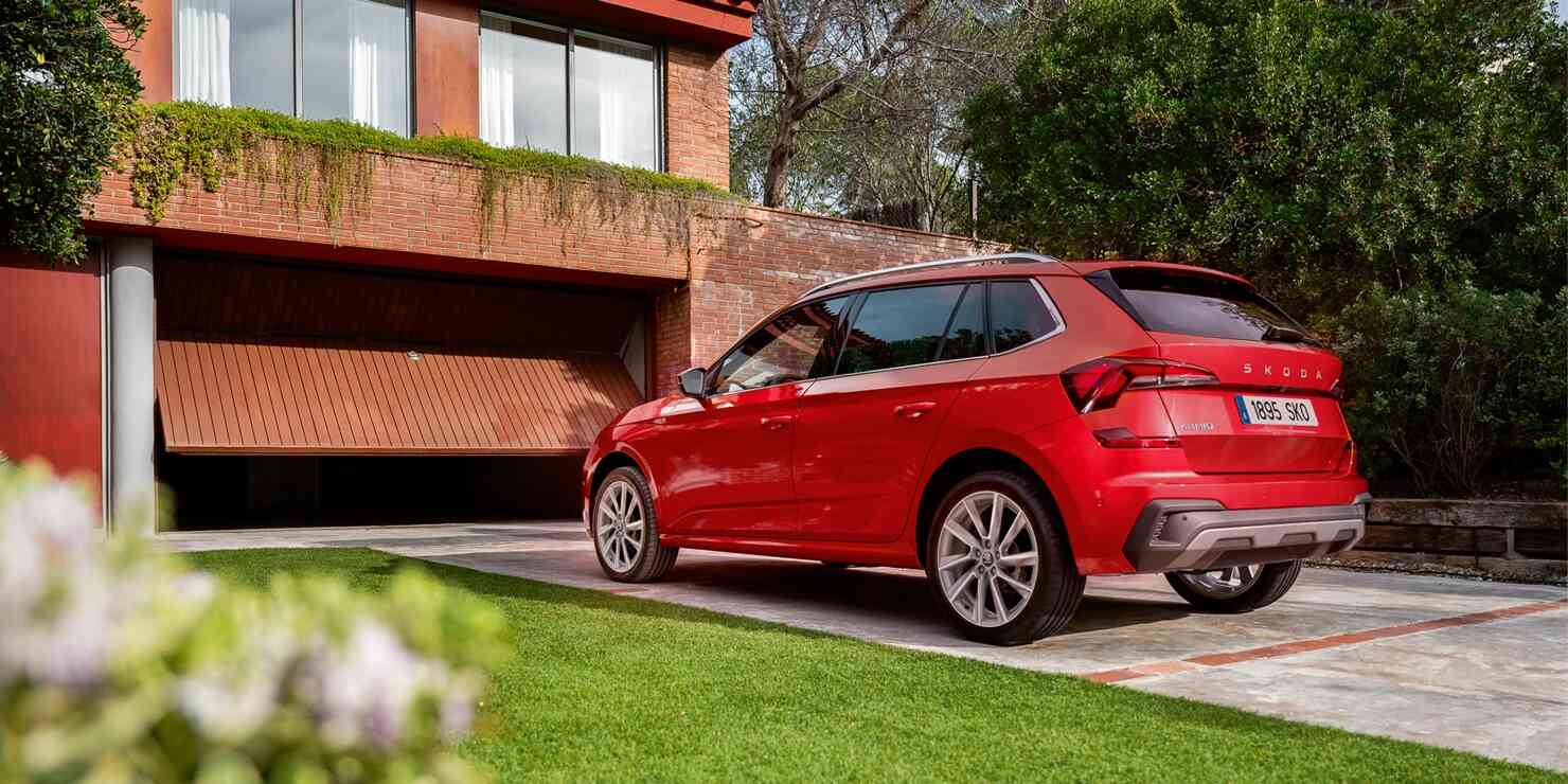 Renting Skoda Kamiq 1.0 TSI 70kW (95CV) Emotion Sin Entrada