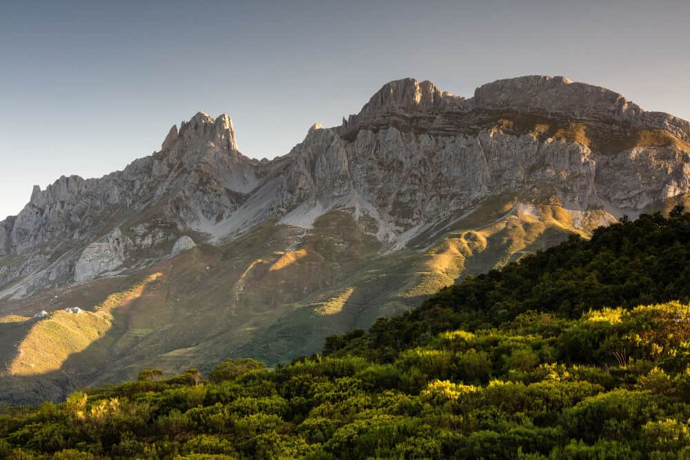 la mejor ruta coche picos de europa verano renting finders La mejor ruta en coche por los Picos de Europa