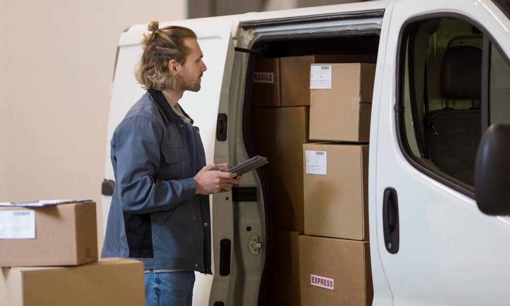 Renting para autónomos: la opción que te permite trabajar desde ya sin desembolsos iniciales - Renting Finders