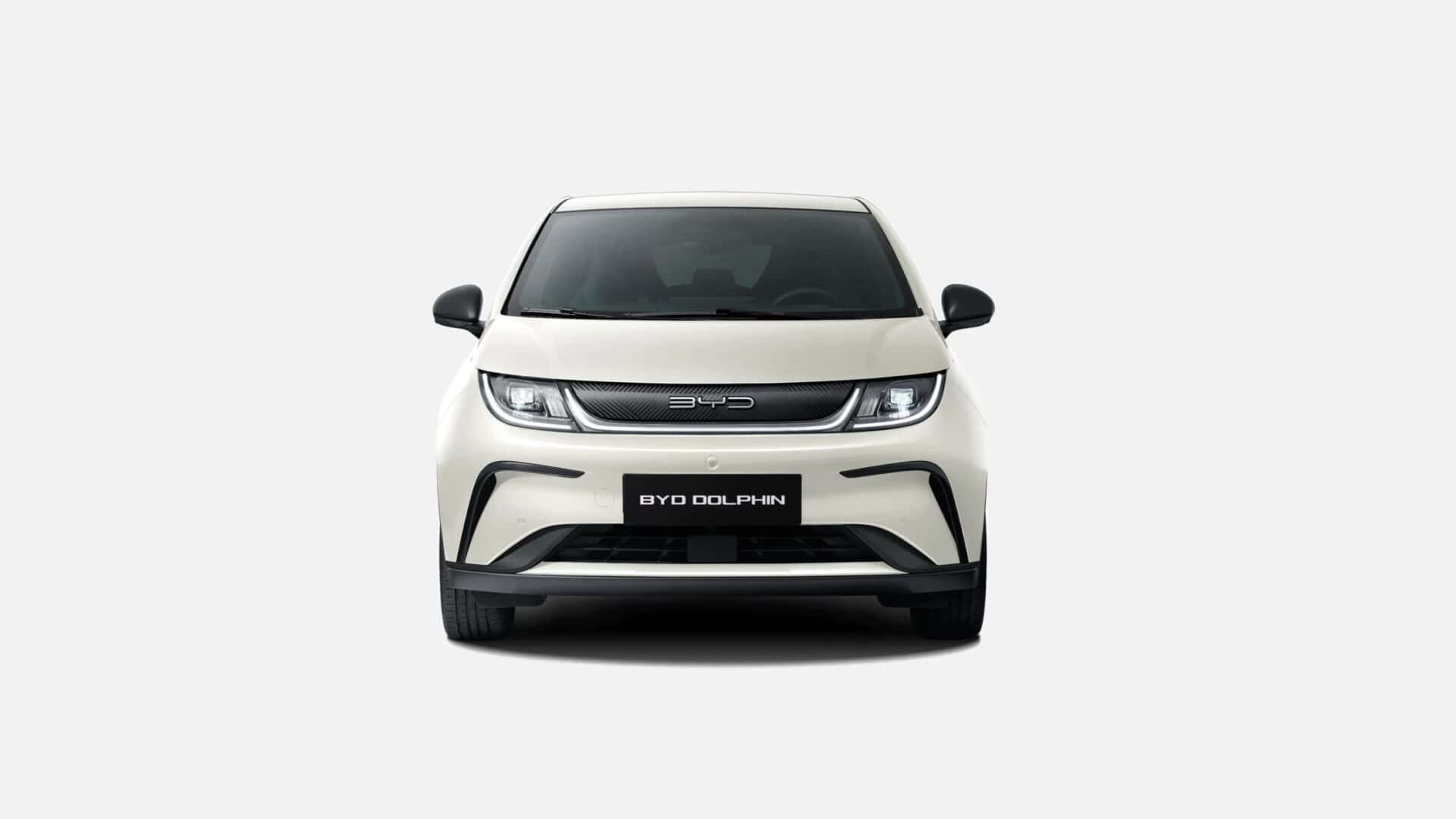 Renting New BYD Dolphin Comfort Cream White Compacto Eléctrico Automático Etiqueta 0