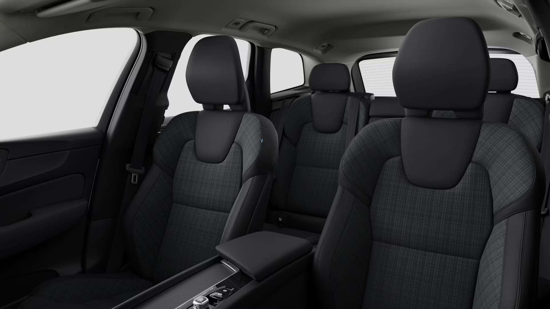 Renting New Volvo XC60 Core Ice White SUV Automático AWD MHEV Gasolina Micro-Híbrido Etiqueta ECO Asientos