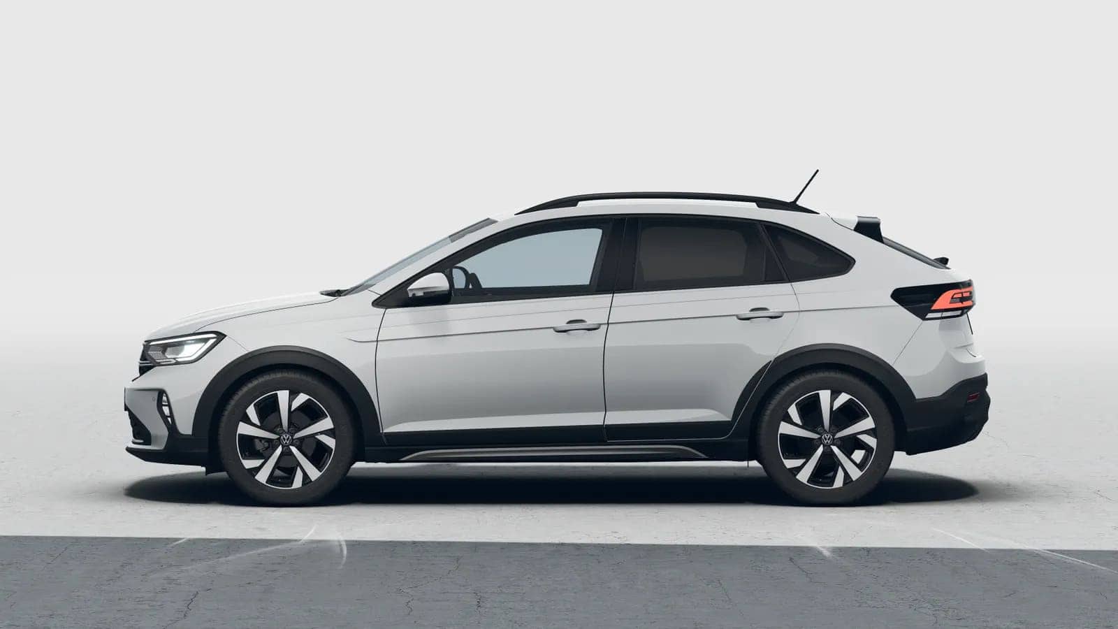 Renting New Volkswagen Taigo MAS Blanco Punto SUV Manual Gasolina Etiqueta C